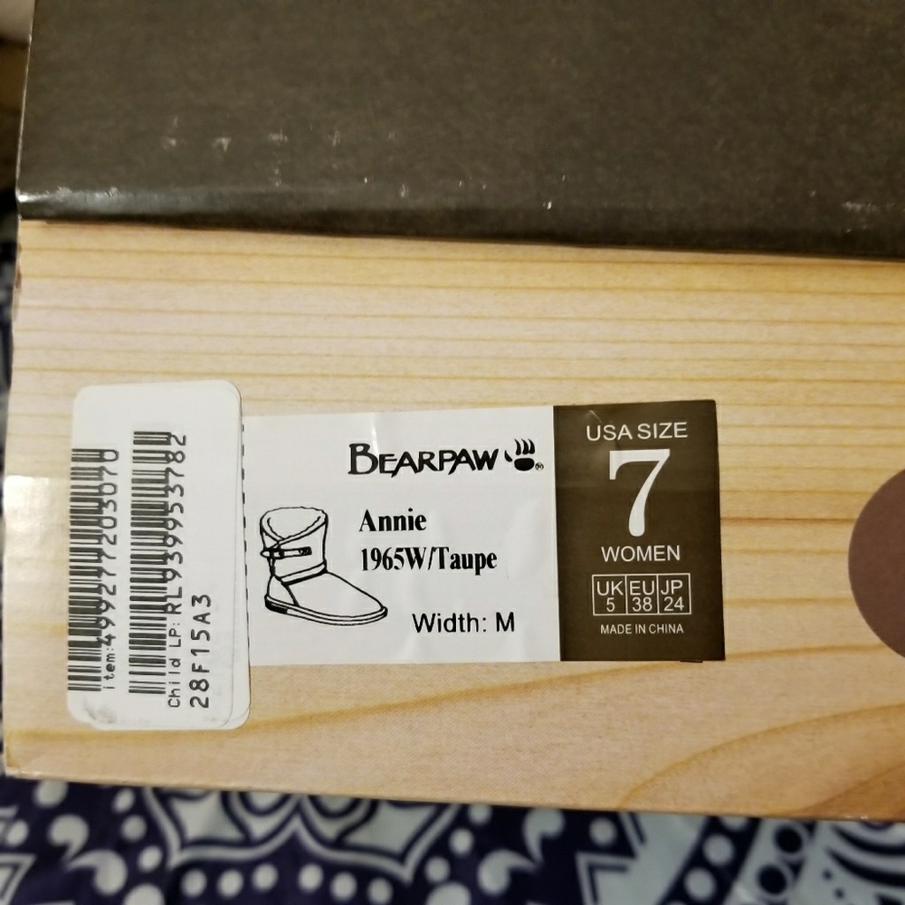 [Bearpaw] Suede Boots 7 - Picture 3 of 3